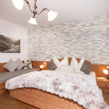 Hotel Brixnerhof Im Zillertal à Schlitters Extérieur photo