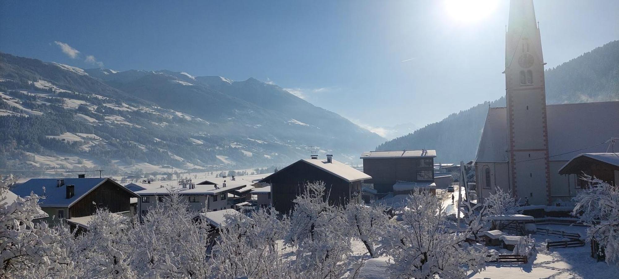Hotel Brixnerhof Im Zillertal à Schlitters Extérieur photo