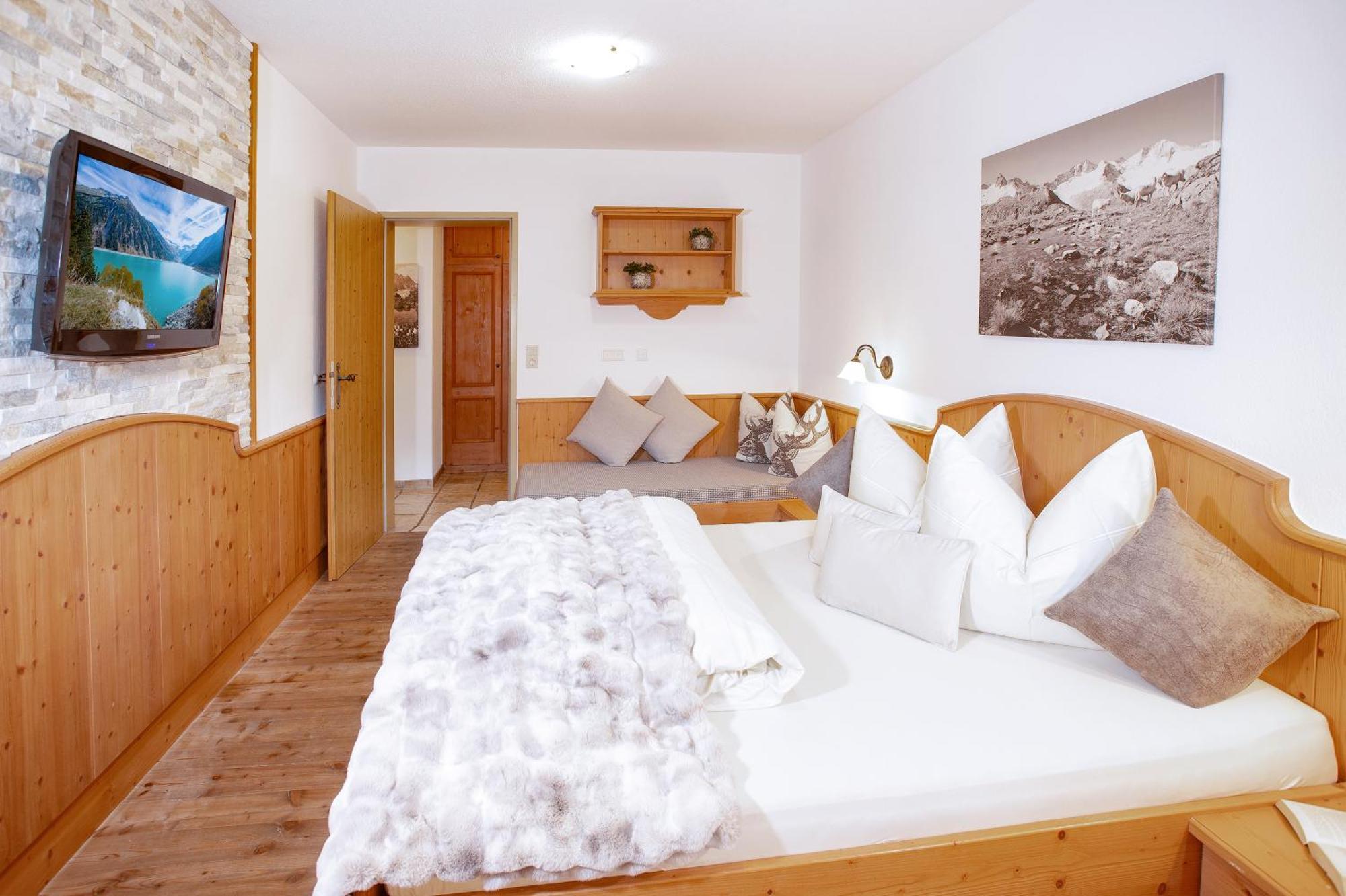 Hotel Brixnerhof Im Zillertal à Schlitters Extérieur photo