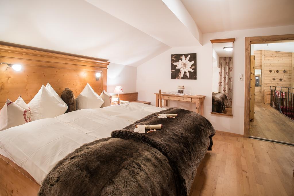 Hotel Brixnerhof Im Zillertal à Schlitters Extérieur photo